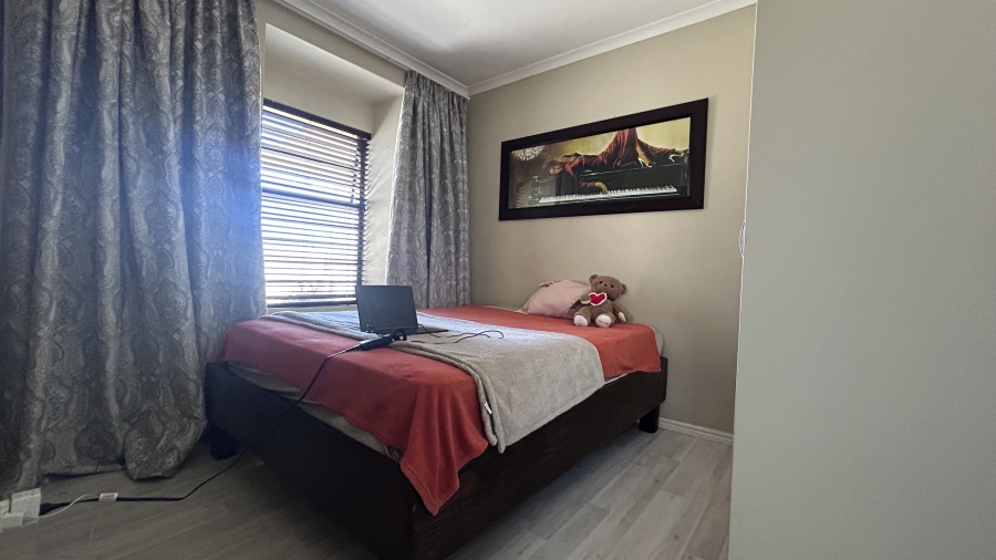 3 Bedroom Property for Sale in Parklands North Western Cape